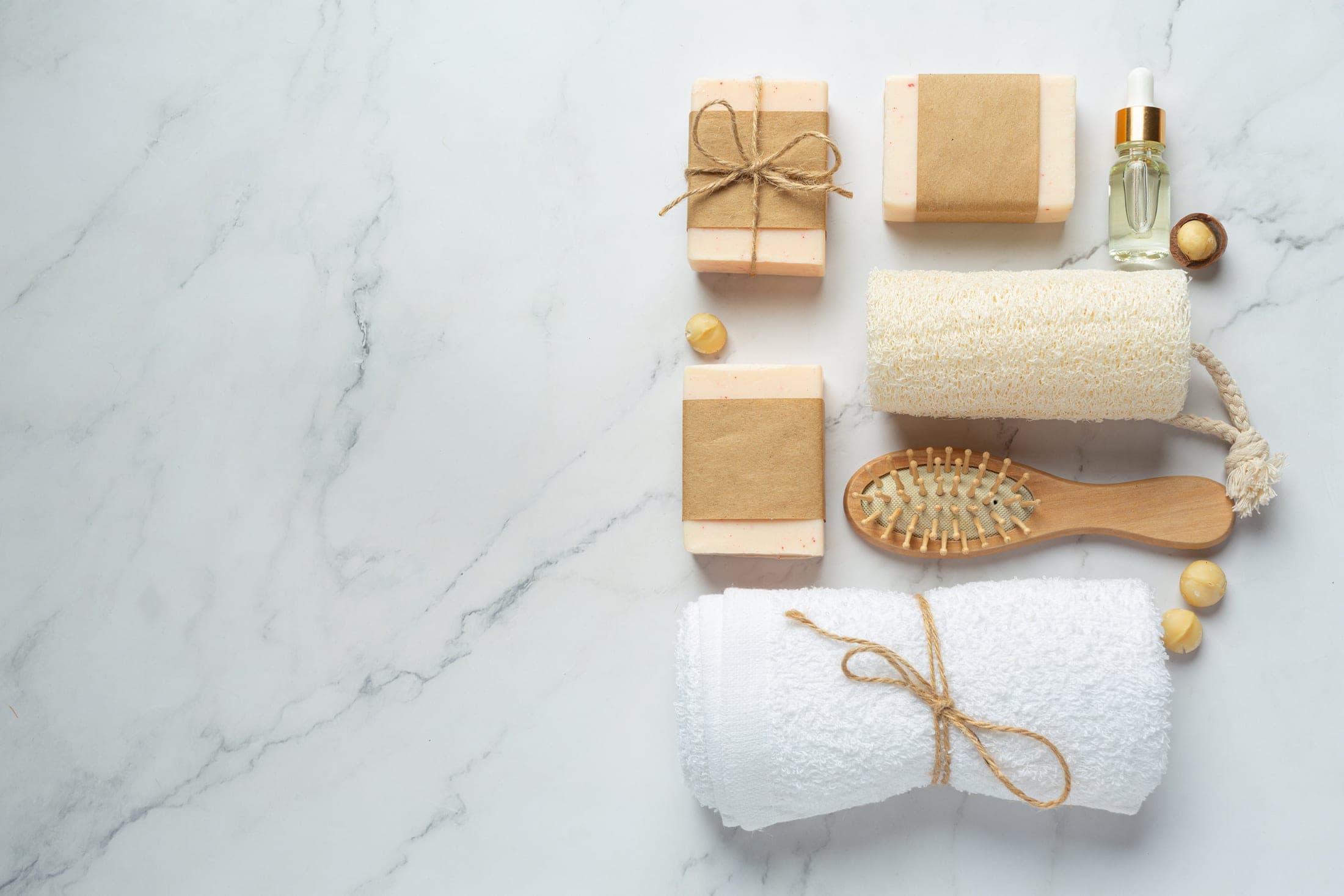 Hotel dry amenities